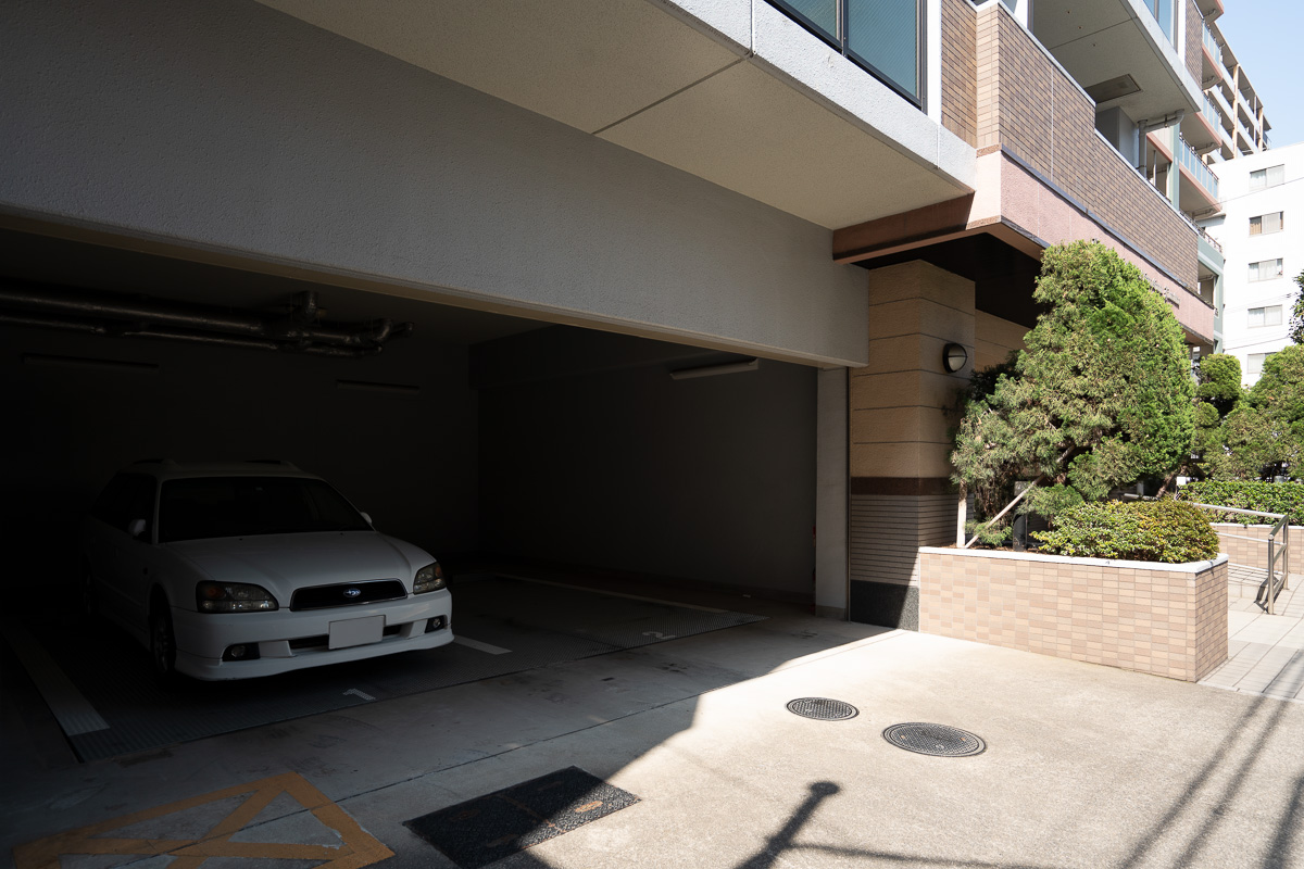 ライオンズマンション新小岩駅前弐番館の駐車場