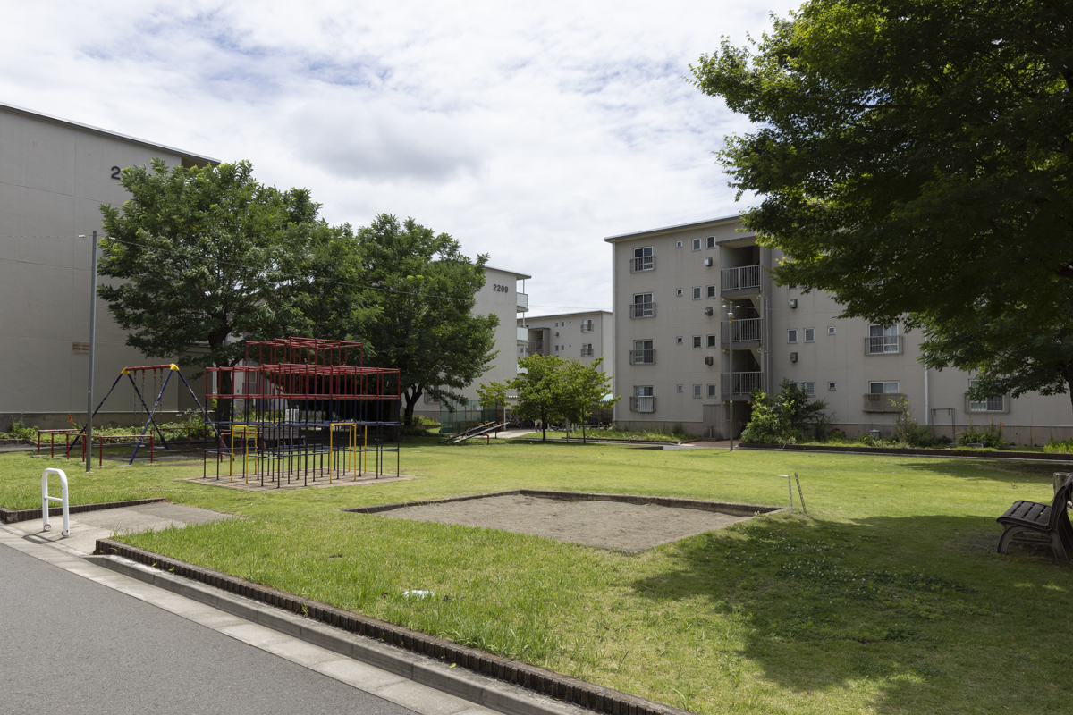 相武台団地2207号棟の公園