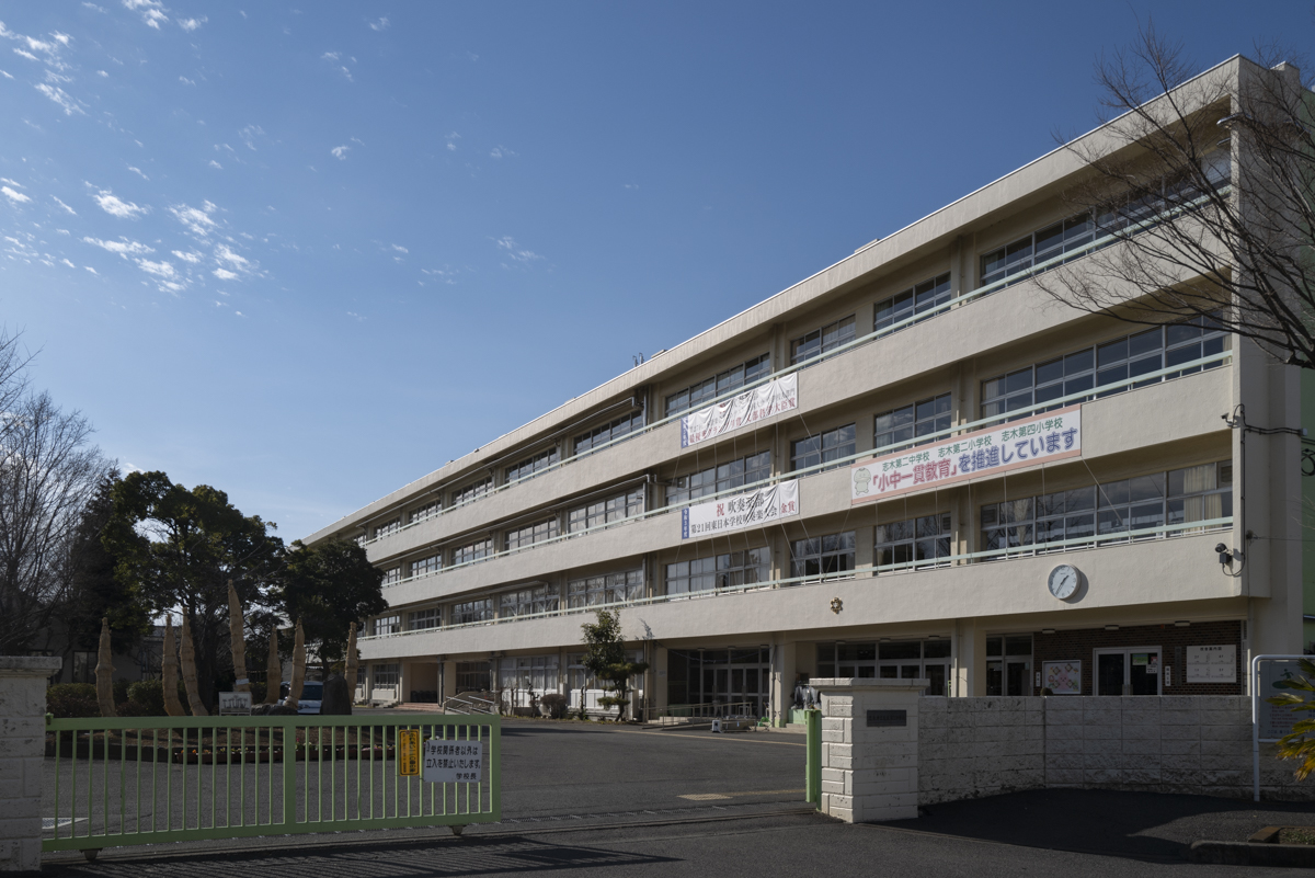 学校