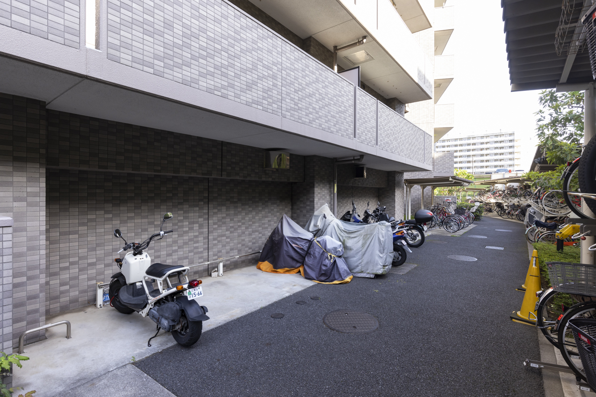 ライオンズステージ大島ウェストアクエアの駐車場