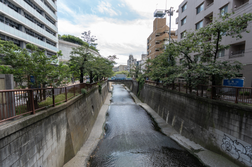 第二愛知マンション
目黒川