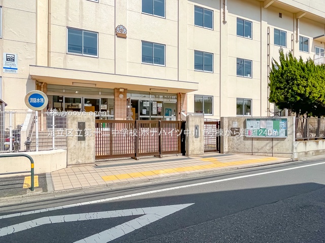 足立区立第十二中学校